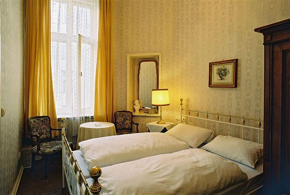 Hotel-pension Funk Am Kurfuerstendamm Hotel Berlin